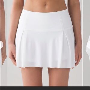 White lulu lemon skirt